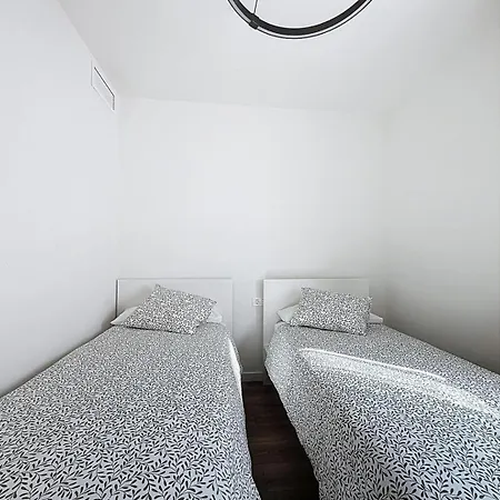 Alo Lazaga Elegance Lejlighed